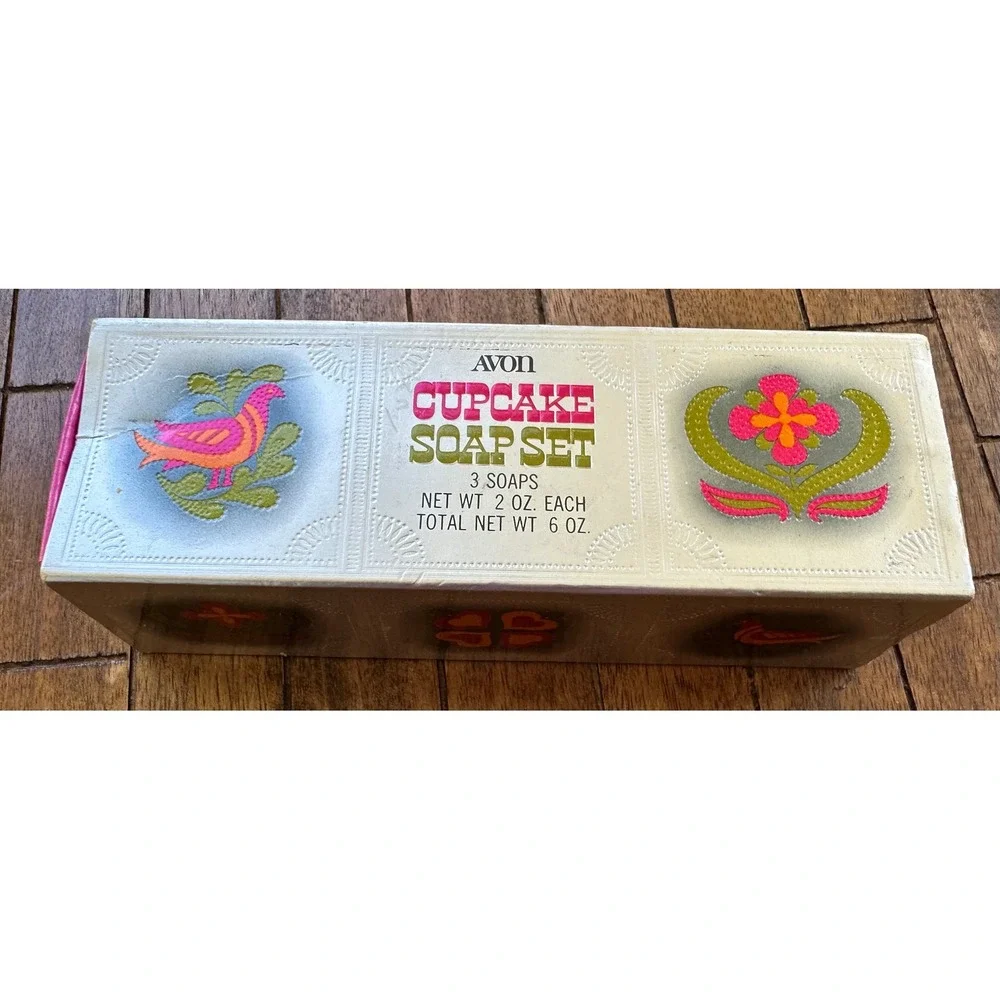 Avon Cupcake Soap Set Vintage Decorative Soaps Novelty Gift 3‎ Soaps